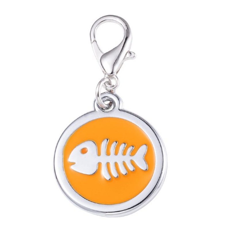 Round pet tag with fishbone pattern
