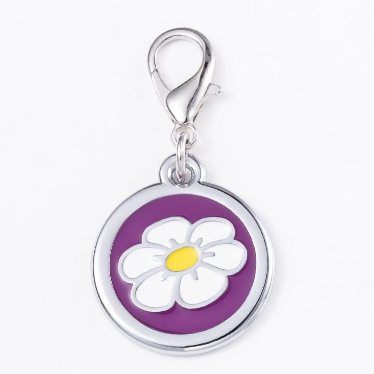 Round pet tag with flower pattern