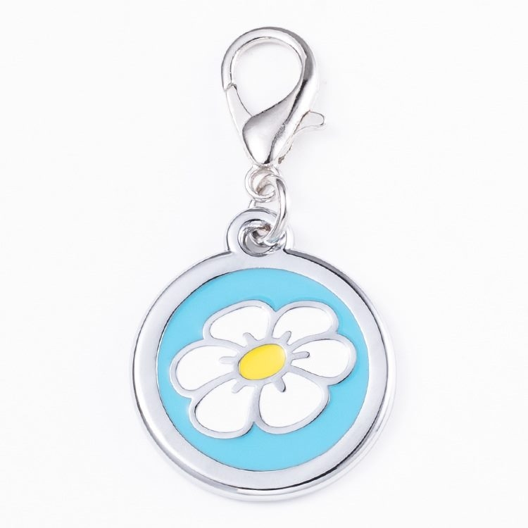 Round pet tag with flower pattern